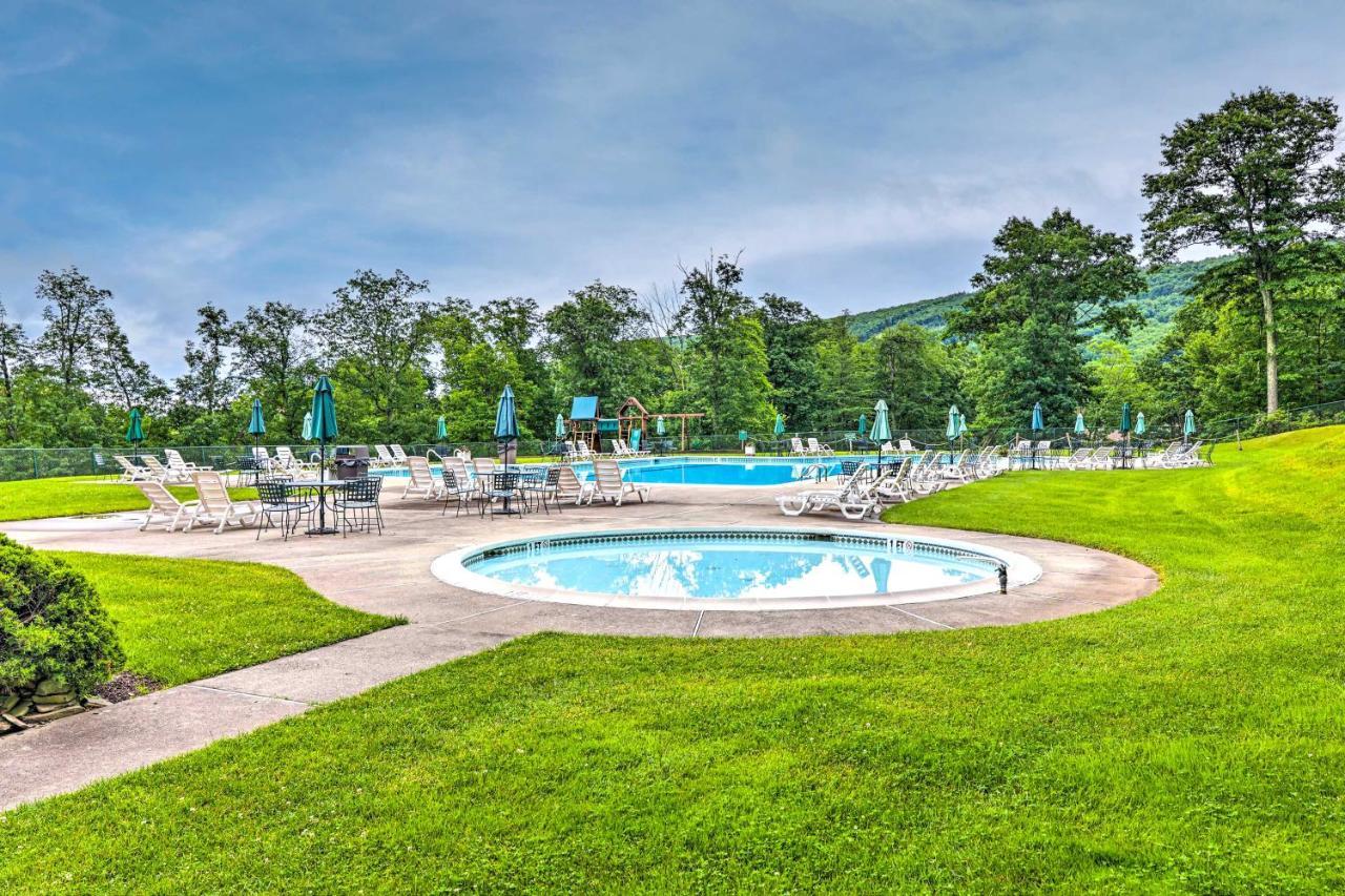 Pocono Retreat, 1 Mi To State Park And Ski Access! Таннерсвилл Экстерьер фото