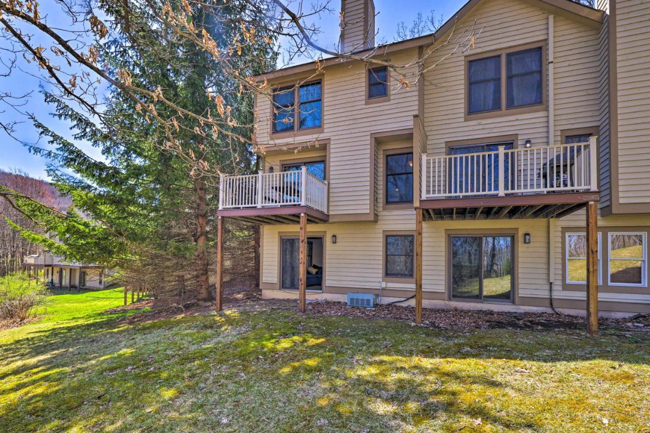 Pocono Retreat, 1 Mi To State Park And Ski Access! Таннерсвилл Экстерьер фото