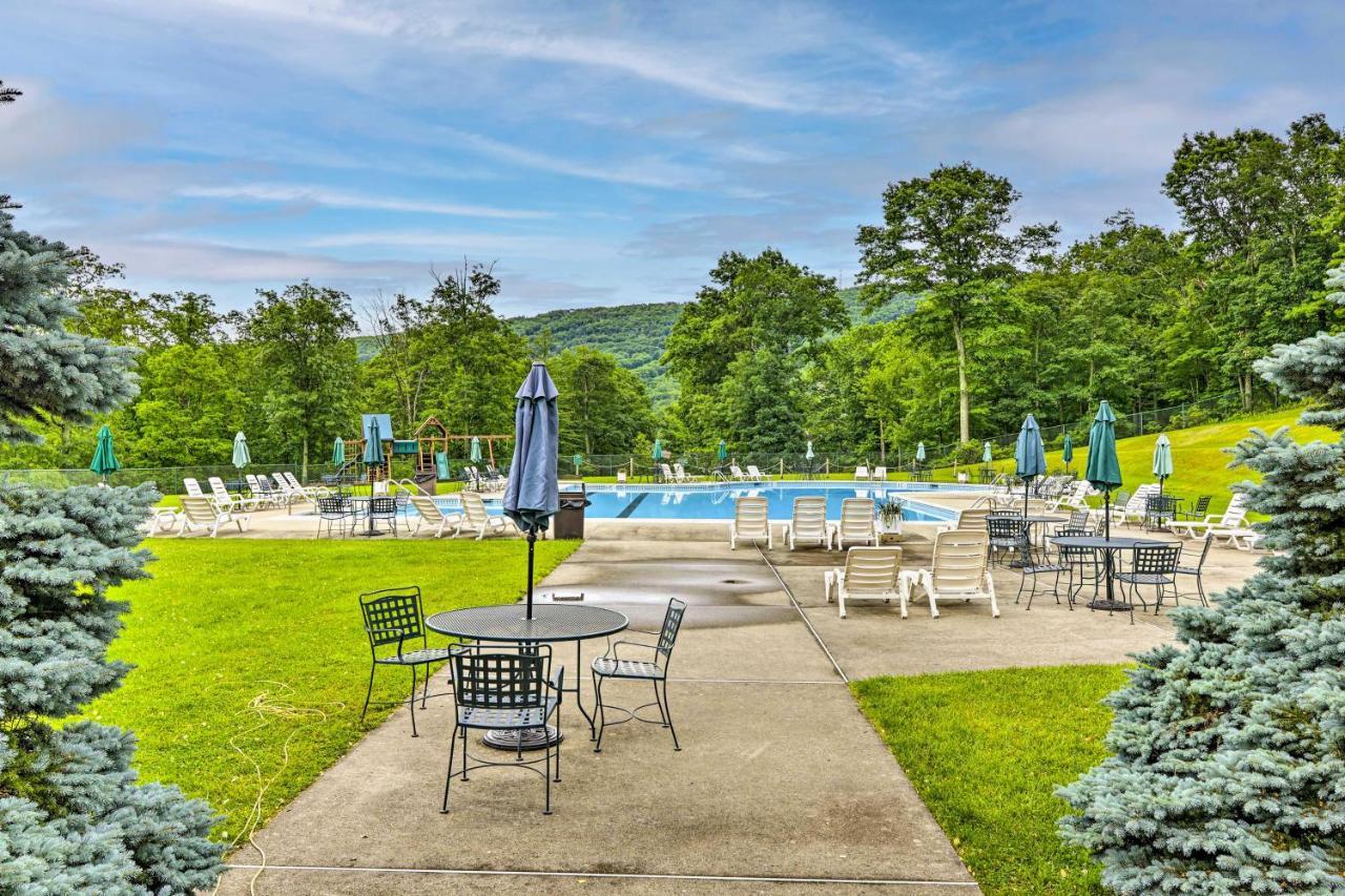 Pocono Retreat, 1 Mi To State Park And Ski Access! Таннерсвилл Экстерьер фото