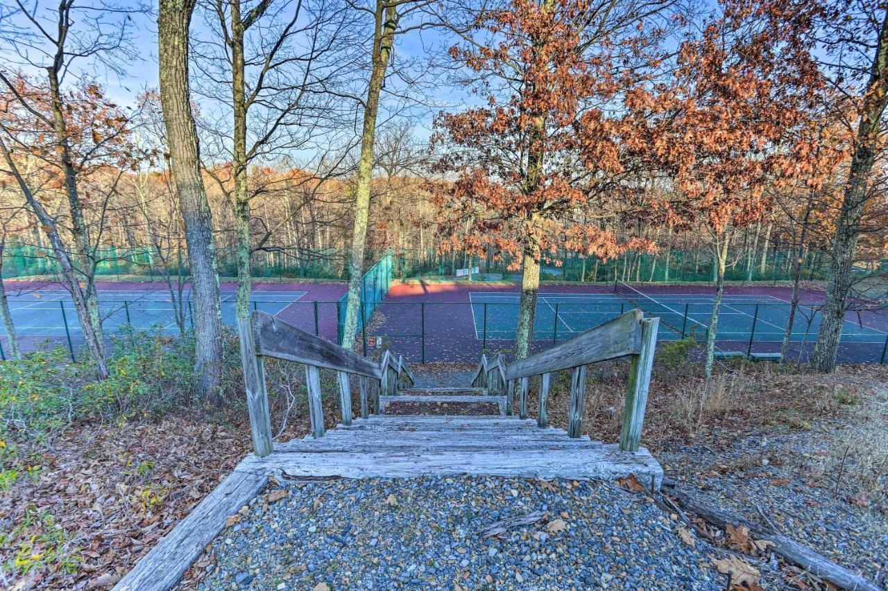 Pocono Retreat, 1 Mi To State Park And Ski Access! Таннерсвилл Экстерьер фото